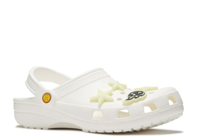 Bad Bunny x Classic Clog ”Glow In The Dark” Bad Bunny x Classic Clog ”Glow In The Dark”