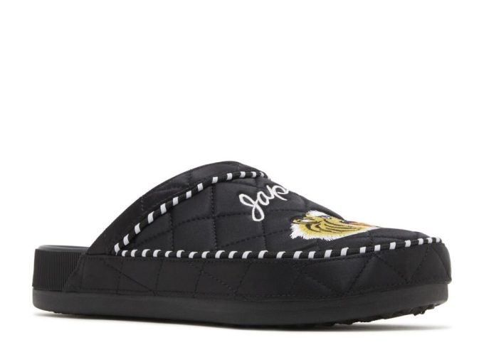 BEAMS x Dylan Clog ”Sukajan” BEAMS x Dylan Clog ”Sukajan”