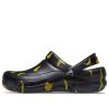 Crocs Bistro Grafiska träskor ”Black Yellow” 204044-064