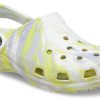 Crocs Classic Clog Marble Beach Sports Unisex Vit Grå Sandaler ”White Grey” 206867-1FJ Crocs Classic Clog Marble Beach Sports Unisex Vit Grå Sandaler ”White Grey” 206867-1FJ