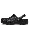 Crocs Classic Geometric Clogs ”Black” 209563-001