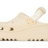 Crocs Classic Hiker Xscape Clog ”Vanilla” 208365-108