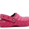 Crocs Classic Overpuff Fodrad träsko ”Dragon Fruit” Crocs Classic Overpuff Fodrad träsko ”Dragon Fruit”