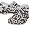 Crocs Classic Warped Logo Clogs ”White Black” 210805-100