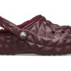 Crocs Fodrade geometriska träskor ”Dark Cherry” 210069-6WD