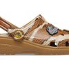 Crocs (GS) Jurassic World Classic träskor ”Brown White” 208860-202