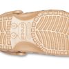 Crocs klassisk tryckt träsko ”Leopard Gold” 205838-98R