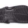 Crocs klassiska träskomönster svarta sandaler 206565-066