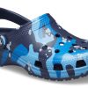 Crocs klassiska tryckta kamoträskor ”Blue Navy” 206454-4HQ
