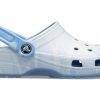 Crocs Klassiskt träskomönster Crocs unisex blå sandaler A205453-44O