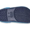 Crocs (PS) Roligt hajmönster utomhus platt klack sport djupblå sandaler 207070-410 Crocs (PS) Roligt hajmönster utomhus platt klack sport djupblå sandaler 207070-410