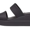Crocs (WMNS) Brooklyn lätta svarta sandaler 206219-060