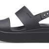 Crocs (WMNS) Brooklyn tjock sula Casual svarta sandaler 206453-060