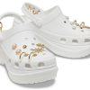 Crocs (WMNS) Clog Outdoor Classic Sports Sandaler Vit 207389-103
