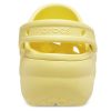 Crocs (WMNS) Klassisk träsko Sportsandaler ”Yellow” 206750-7HD Crocs (WMNS) Klassisk träsko Sportsandaler ”Yellow” 206750-7HD