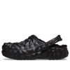 Crocs (WMNS) Klassiska Clog Fodrade Geometriska Skor ”Svarta” 210069-001