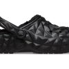 Crocs (WMNS) Klassiska Clog Fodrade Geometriska Skor ”Svarta” 210069-001