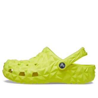 Crocs (WMNS) klassiska geometriska träskor ”Grön” 209563-76M