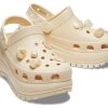 Crocs (WMNS) Mega Crush Shell and Pealrs Clogs ”Beige” 209287