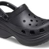 Crocs (WMNS) Small Whale Retro Crocs tjock sula svarta sandaler 206302-001 Crocs (WMNS) Small Whale Retro Crocs tjock sula svarta sandaler 206302-001
