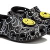 Crocs (WMNS) Smiley World Classic Clogs ”Black White Yellow” 873137