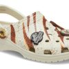 Crocs x Jurassic World Classic Clog ”Bone” 208860-2Y2
