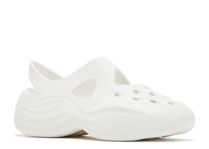 Dingyun Zhang x Diffuser ”White” Dingyun Zhang x Diffuser ”White”