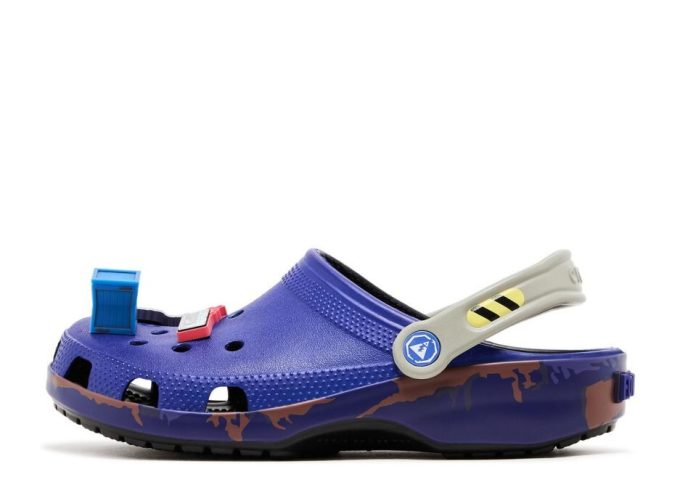 Fortnite x Classic Clog ”Battle Bus” Fortnite x Classic Clog ”Battle Bus”