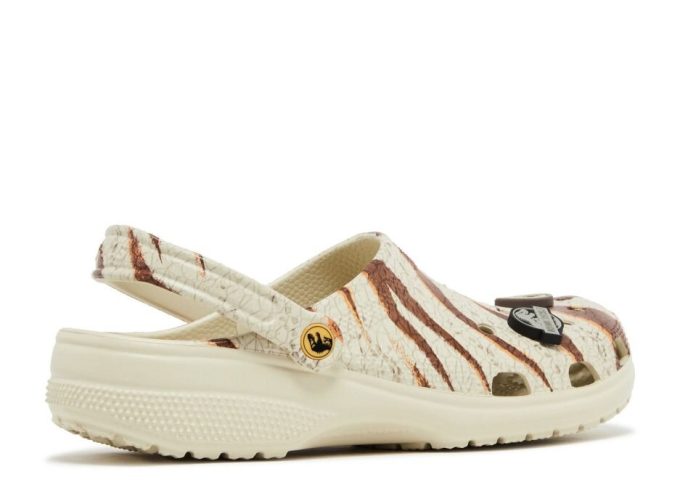 Jurassic World x Classic Clog ”Bone”