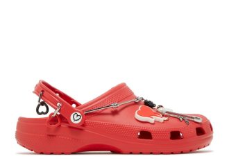 Karol G x Classic Clog ”Metal Hearts”