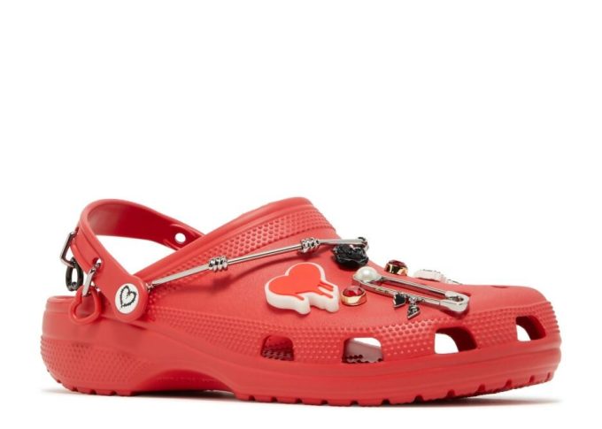 Karol G x Classic Clog ”Metal Hearts”