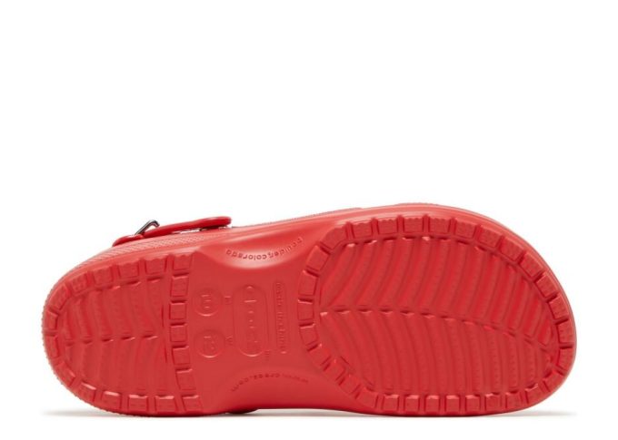 Karol G x Classic Clog ”Metal Hearts”