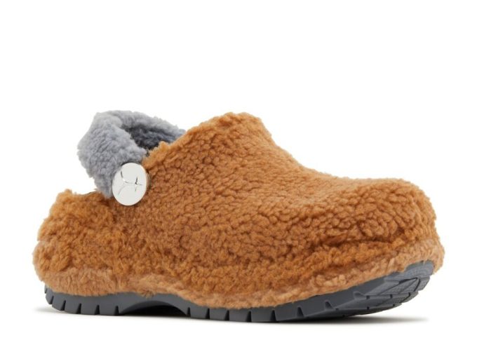 Lil Nas X x Mega Crush Clog ”Brown Sherpa”