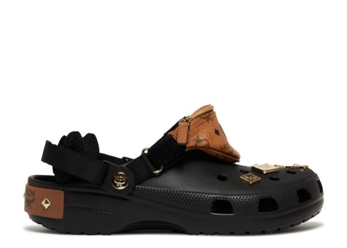MCM x Classic Clog ”Mini Fanny Pack – Black”