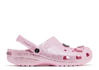 Mean Girls x Classic Clog ”On Wednesdays Wear Wear Pink”
