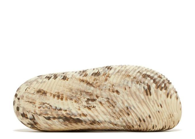 Palace x Mellow Slide ”Bone” Palace x Mellow Slide ”Bone”