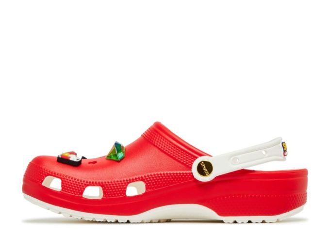 Sonic The Hedgehog x Classic Clog ”Sonic’s Shoes” Sonic The Hedgehog x Classic Clog ”Sonic’s Shoes”